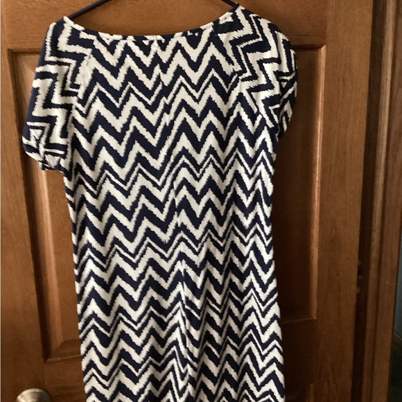 Lilly Pulitzer dress - Picture 3 of 3